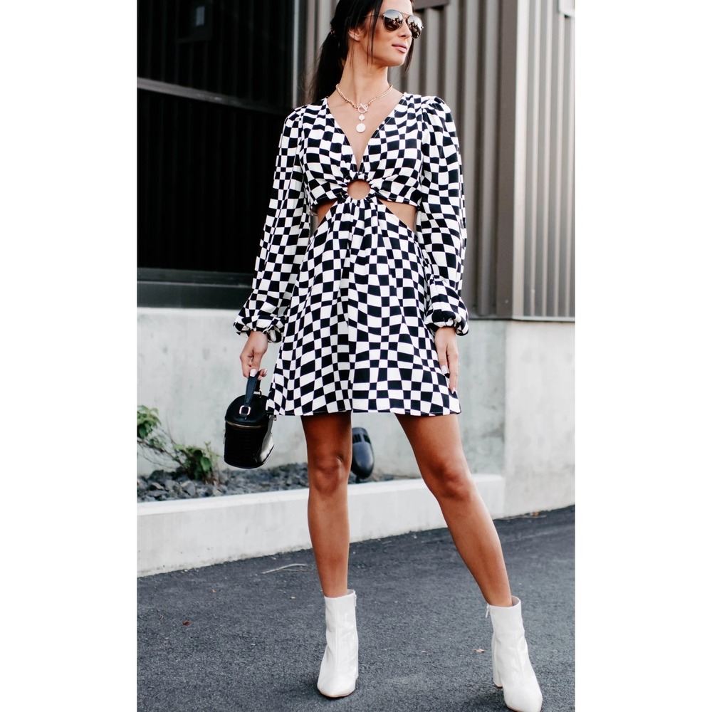HYFVE Checkerboard Cutout Long Sleeve Mini Dress Brown White M‎